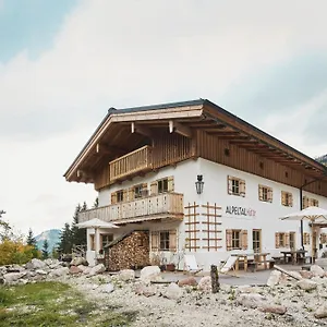 Alpeltalhuette Apartment Schoenau am Koenigsee